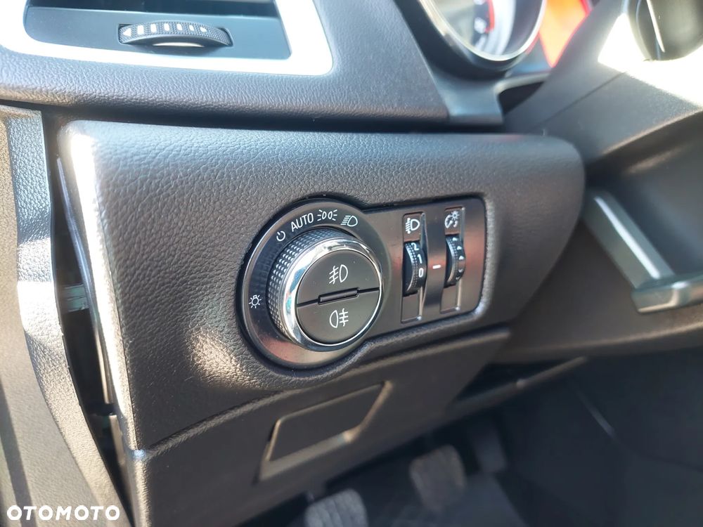 Opel Astra 1.4 Turbo Active - 31