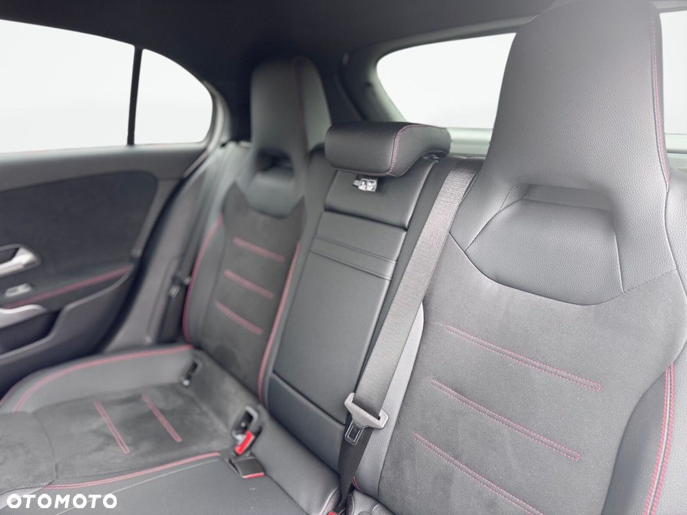 Mercedes-Benz Klasa A 220 d AMG Line 8G-DCT - 13