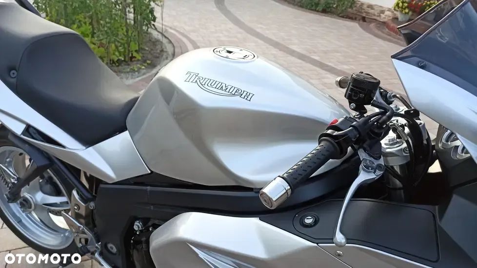 Triumph Sprint - 19
