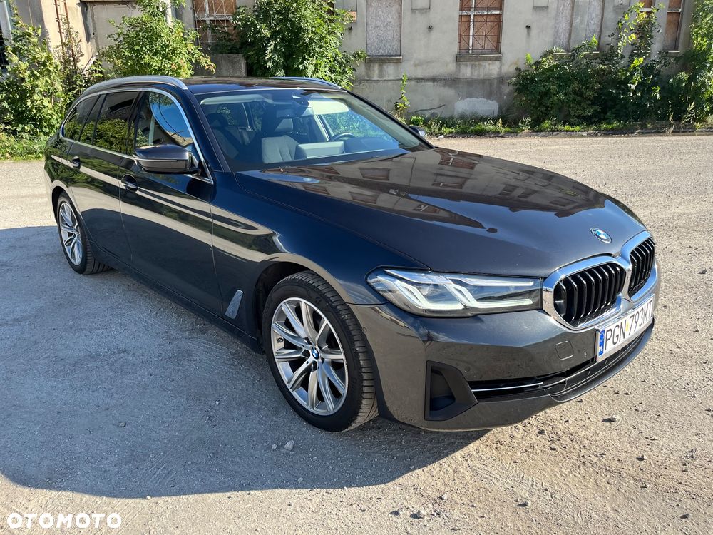 BMW Seria 5 520d xDrive - 4