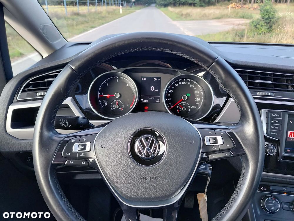 Volkswagen Touran 1.6 TDI BMT SCR Comfortline - 10