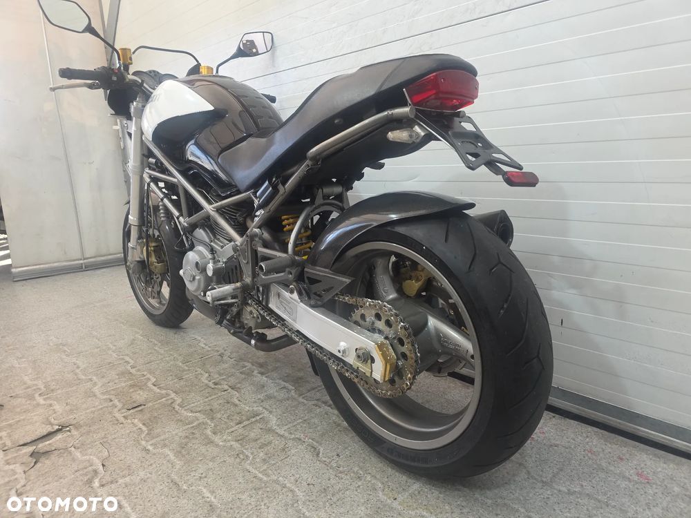 Ducati Monster - 12