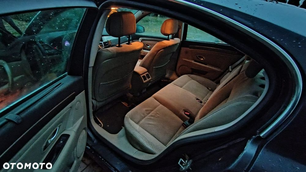 Renault Laguna dCi 150 FAP GT - 8