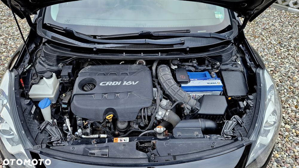 Hyundai i30 1.6 CRDi Automatik Style - 13