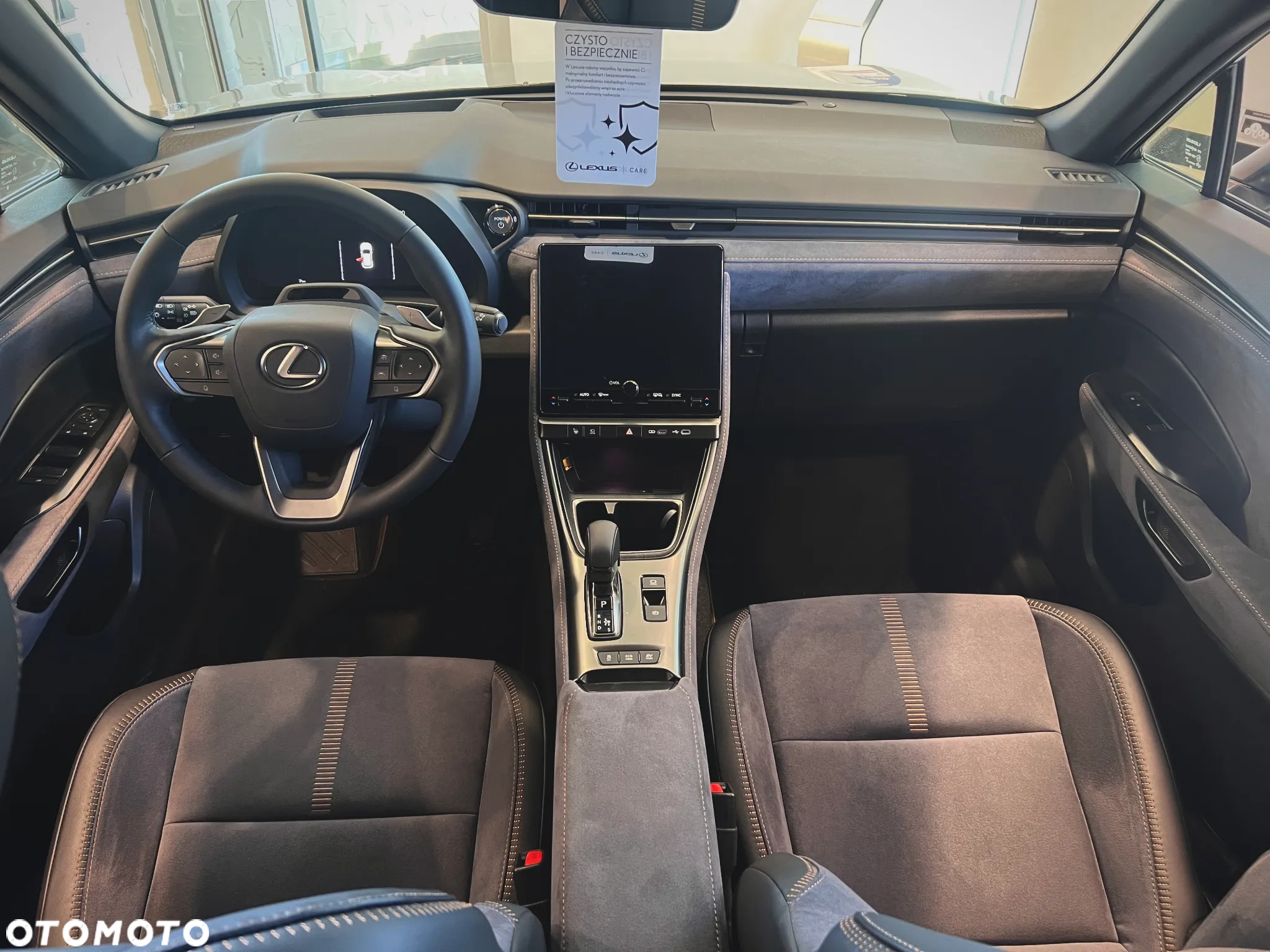 Lexus LBX 1.5 Hybrid Cool - 12