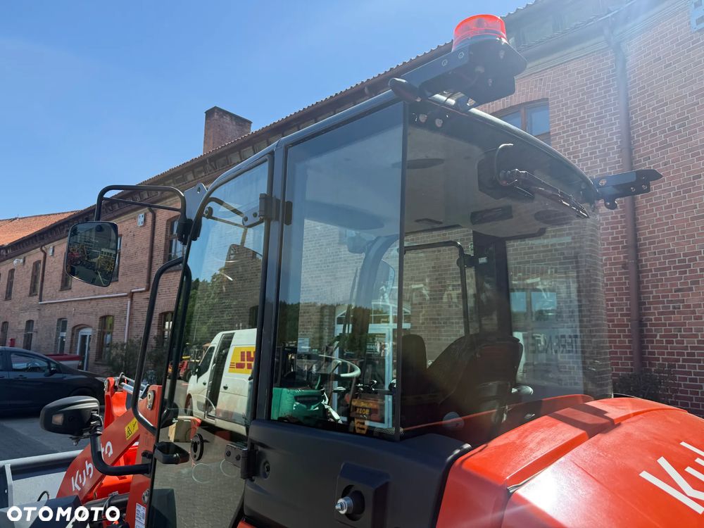 Kubota R070 - 19