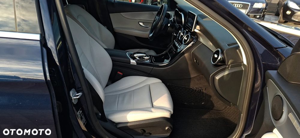 Mercedes-Benz Klasa C 180 7G-TRONIC Avantgarde - 29