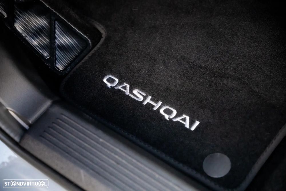 Nissan Qashqai 1.3 DIG-T N-Connecta - 12