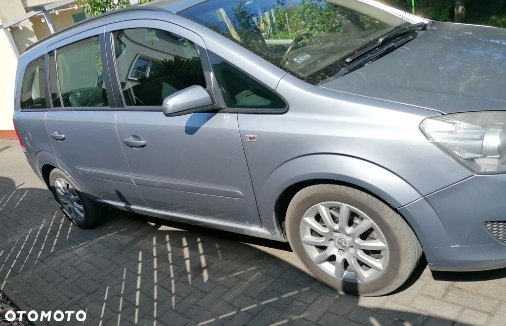Opel Zafira 1.7 CDTI - 7