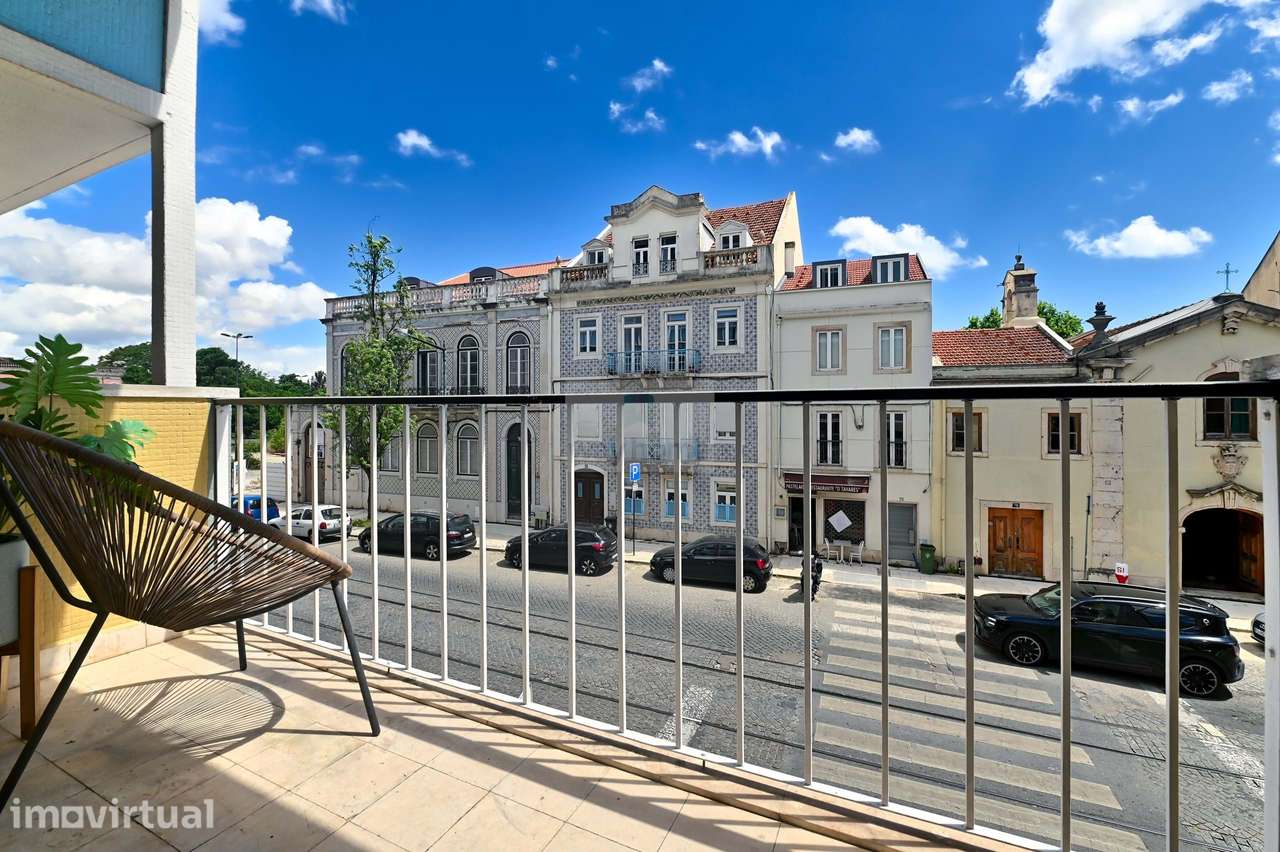 Apartamento T1 | Remodelado | Mobilado | Varanda e terraço | Campo Már - Grande imagem: 2/18
