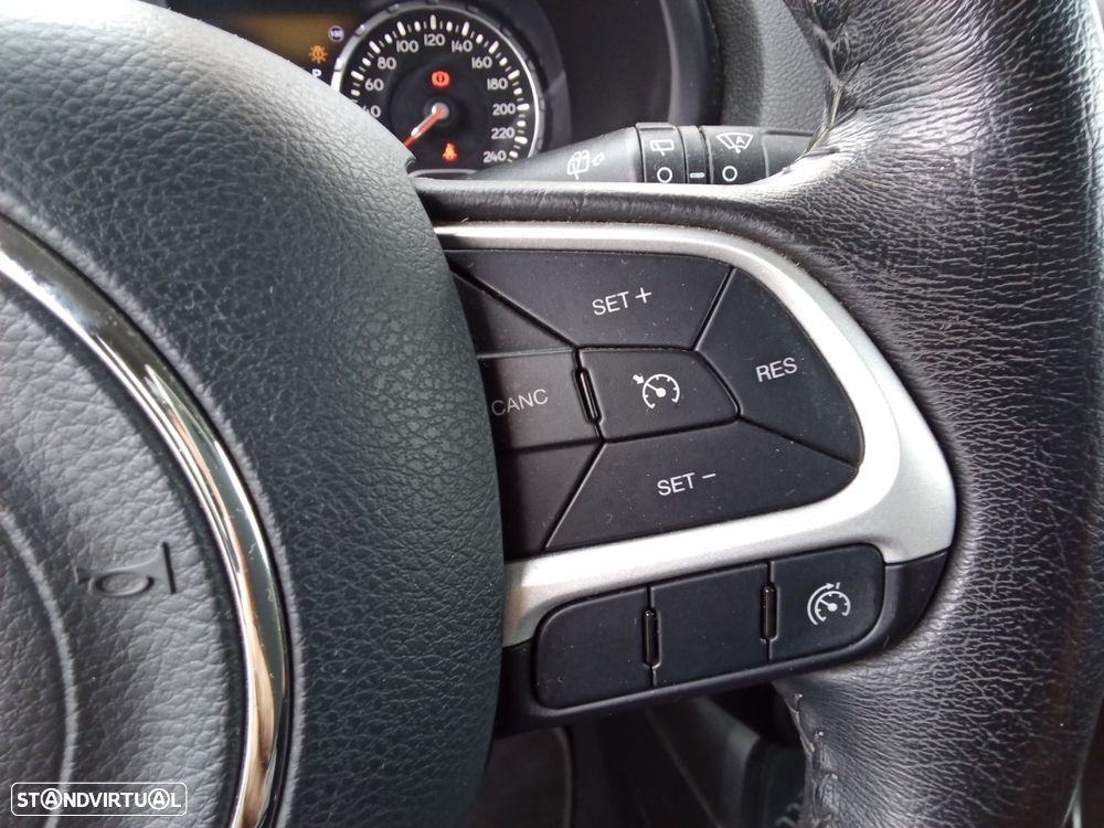 Jeep Renegade 1.6 MJD Limited DCT - 26