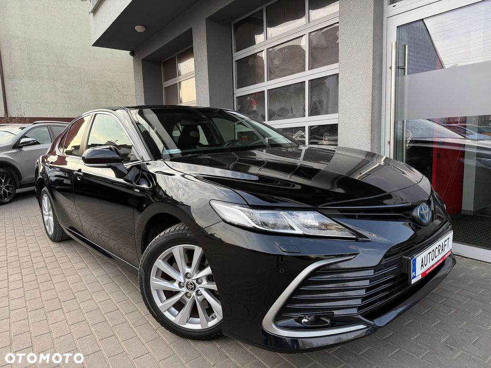 Toyota Camry 2.5 Hybrid Comfort CVT - 23