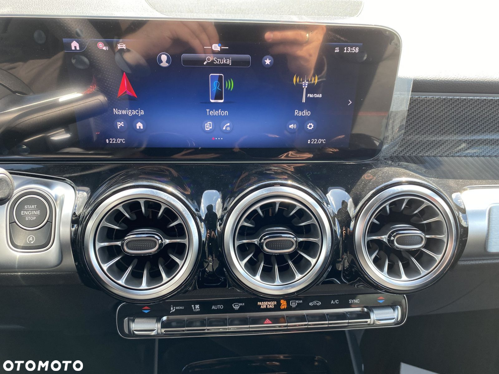 Mercedes-Benz GLB - 13