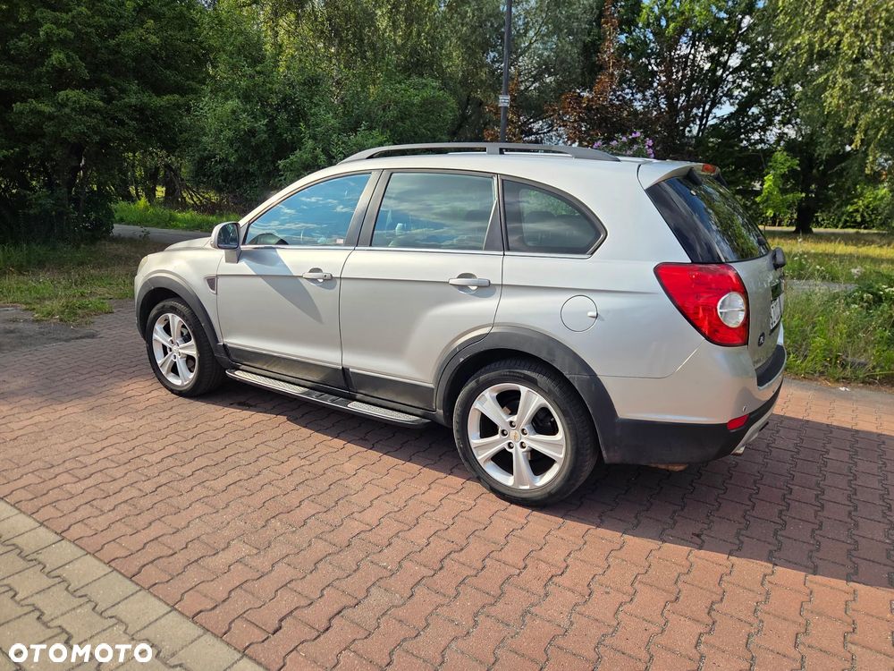 Chevrolet Captiva 3.2 LT high - 6