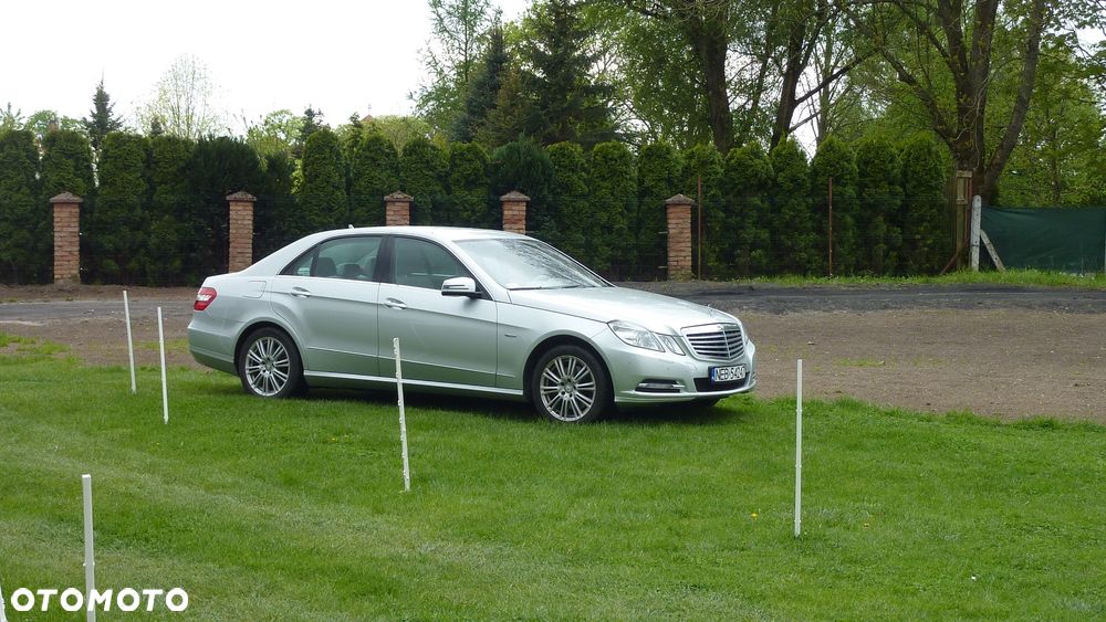 Mercedes-Benz Klasa E 350 CDI 4-Matic BlueEff - 1