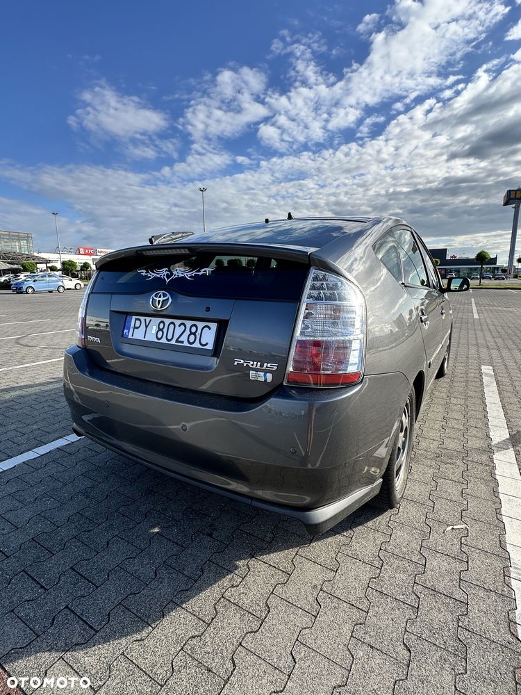 Toyota Prius - 5