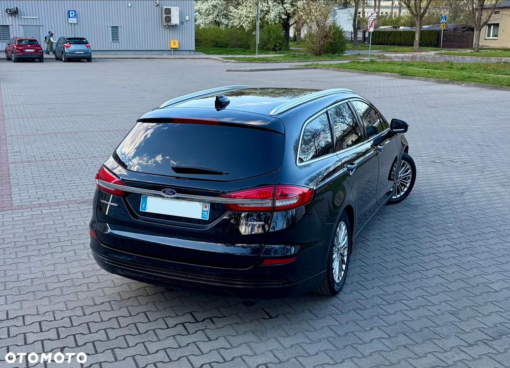 Ford Mondeo 2.0 Hybrid Titanium - 11