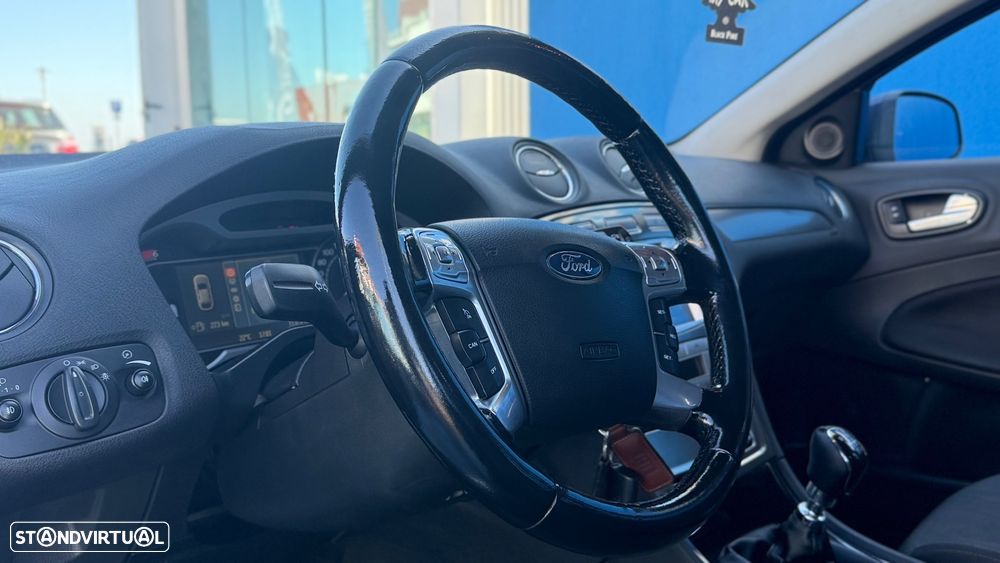 Ford Mondeo 2.0 TDCI Titanium - 4