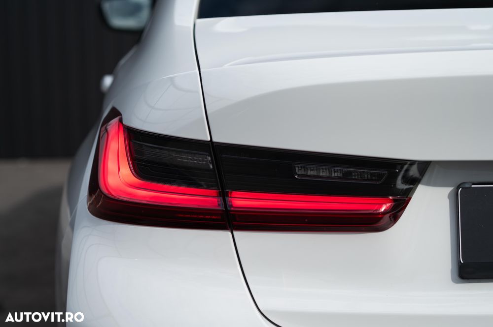 BMW Seria 3 320i Aut. M Sport - 12