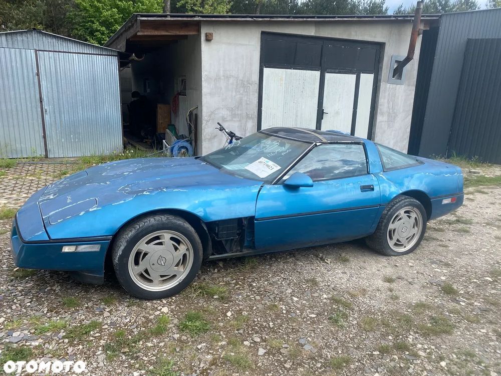 Chevrolet Corvette - 1