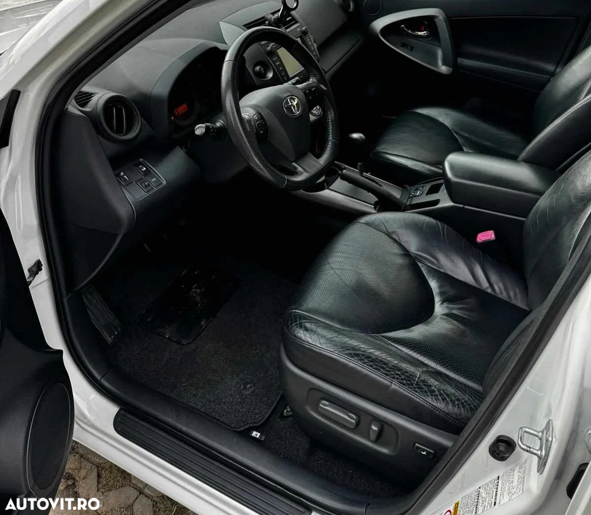 Toyota RAV4 2.2 D-CAT AWD Aut Luxury - 5