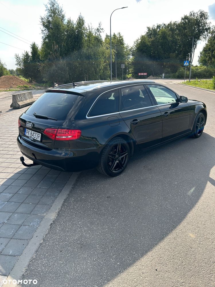 Audi A4 ver-avant-1-8-tfsi-s-line-sportpaket-plus- - 6