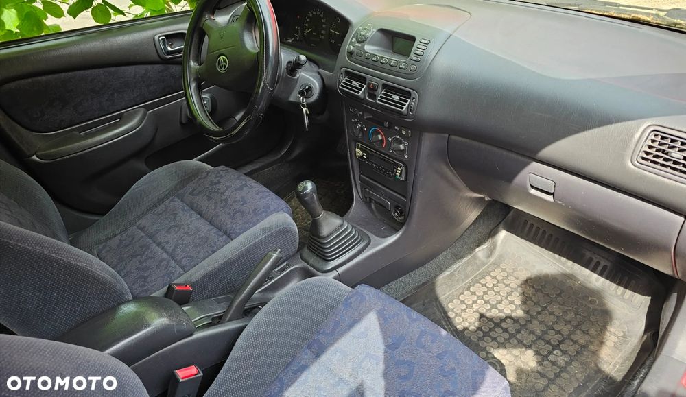 Toyota Corolla 1.4 VVT-i Terra - 4