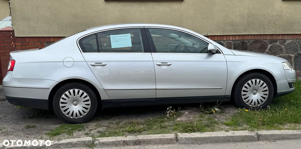 Volkswagen Passat 1.9 TDI Comfortline - 8