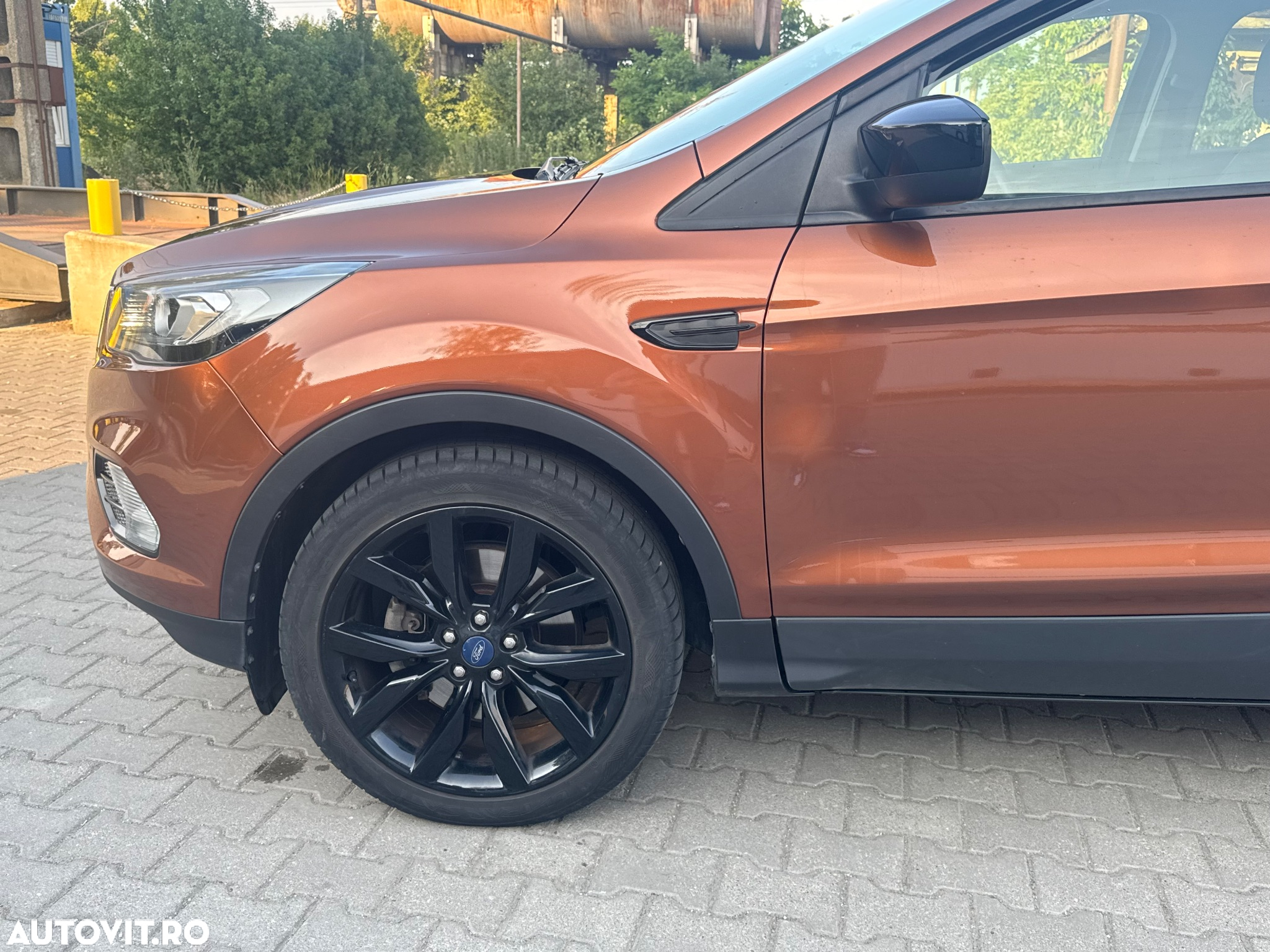 Ford Escape - 12
