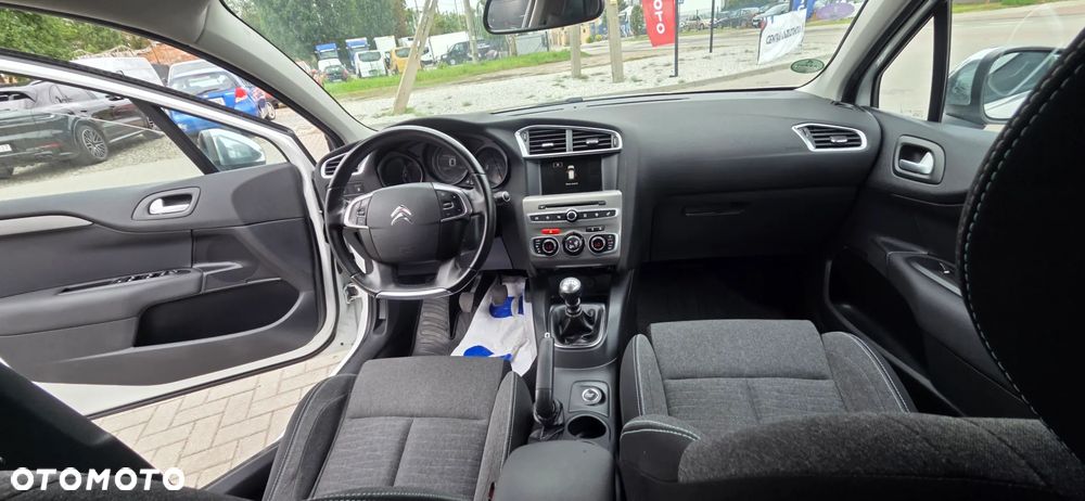Citroën C4 PureTech e-THP 130 Exclusive - 38