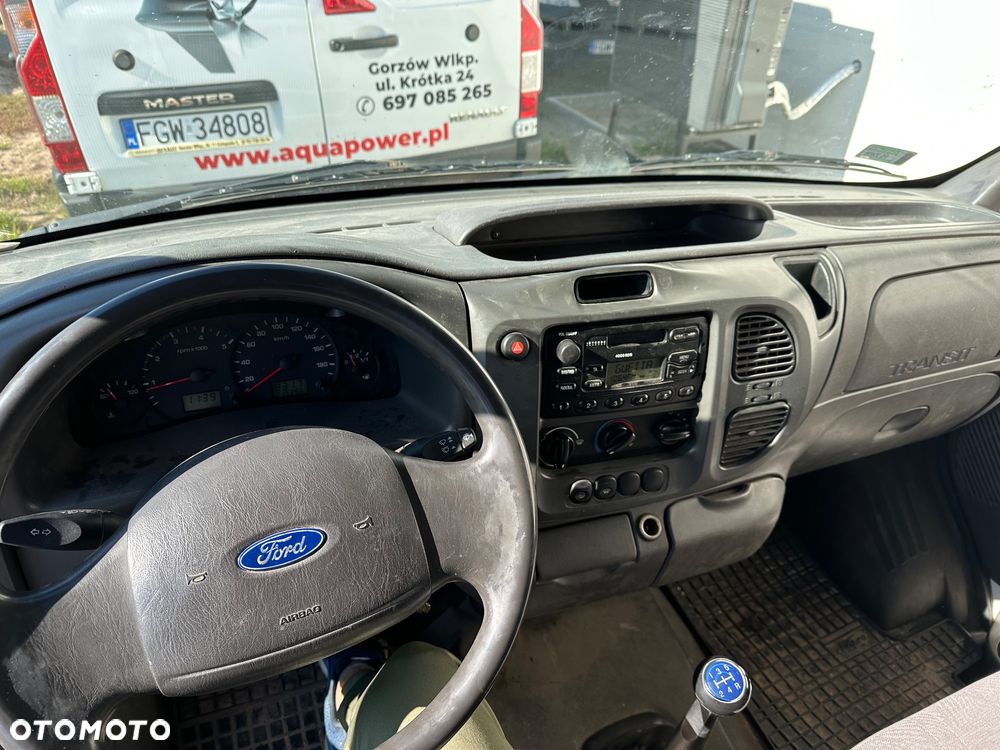 Ford Transit 300L - 9