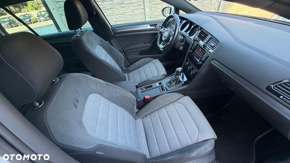 Volkswagen Golf 1.4 TSI BlueMotion Technology DSG Highline - 34