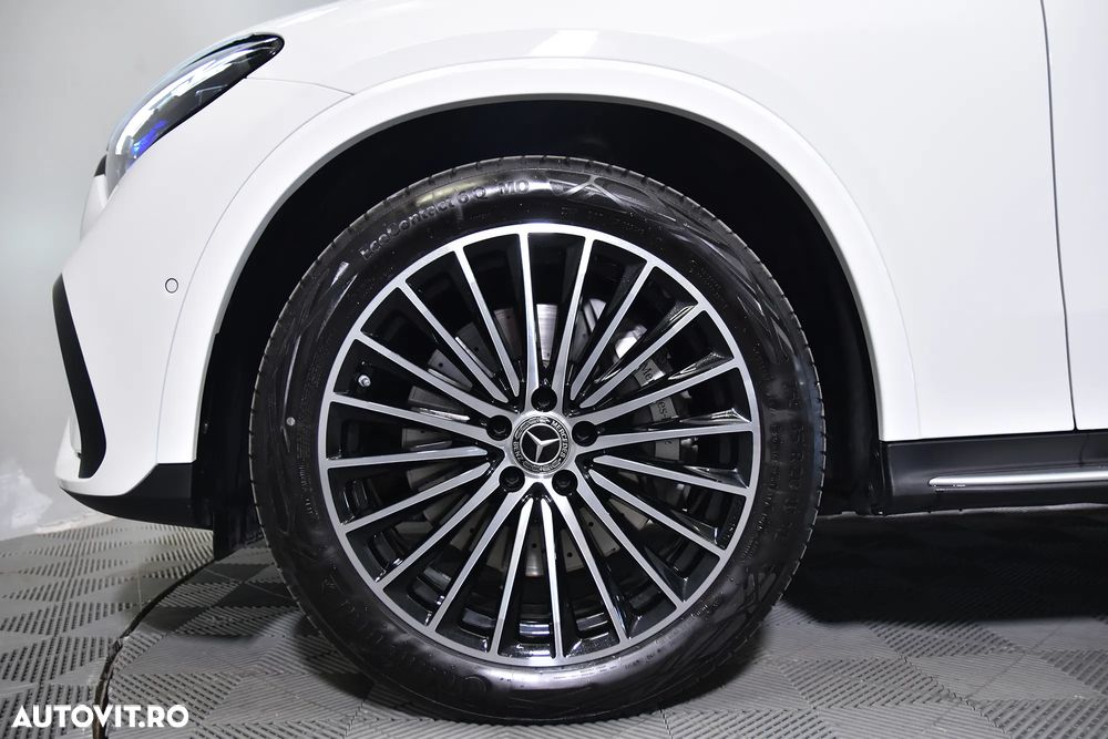 Mercedes-Benz GLC Coupe 300 4Matic 9G-TRONIC Edition AMG Line - 14