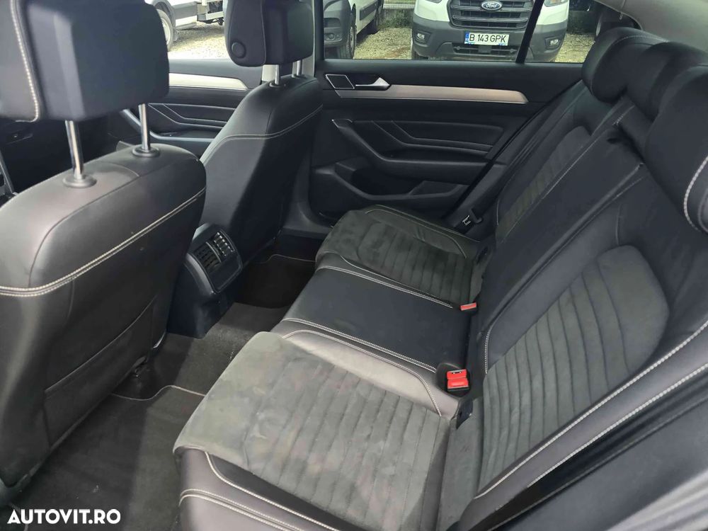 Volkswagen Passat - 10