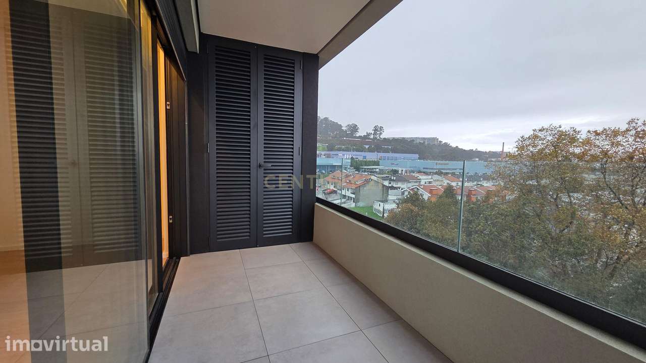 Apartamento T2 Novo Parque da Lavandeira Gaia 5º Piso Vistas Porto - Grande imagem: 2/34