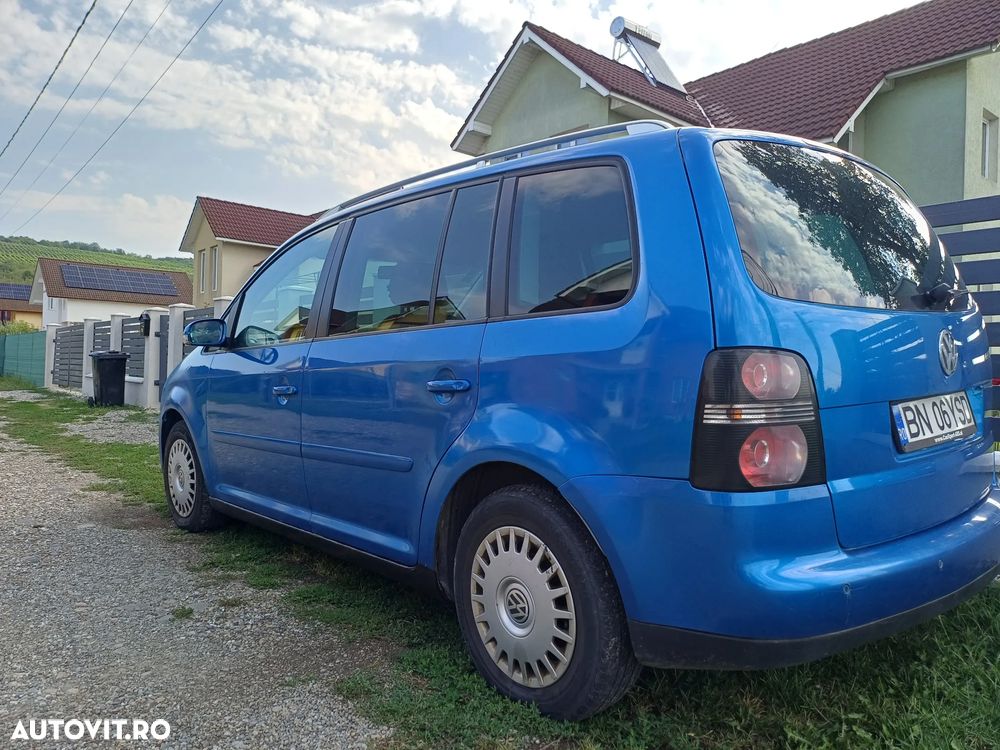 Volkswagen Touran 2.0 TDI DPF Trendline - 3