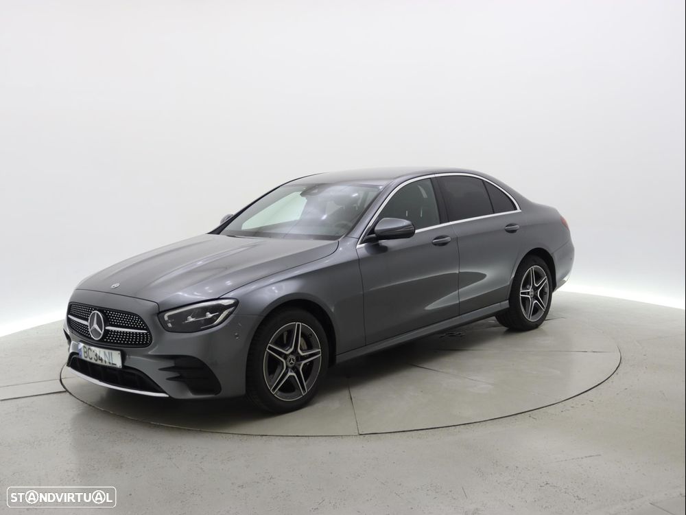 Mercedes-Benz E 300 de AMG Line - 1