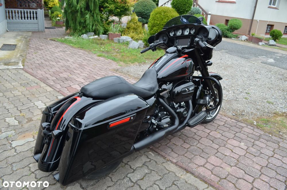 Harley-Davidson Touring Street Glide - 9