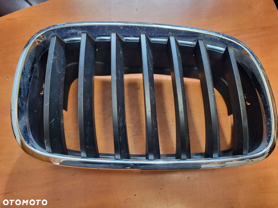 ATRAPA NERKA GRILL BMW E70 X5 PRAWA 7171396 - 1
