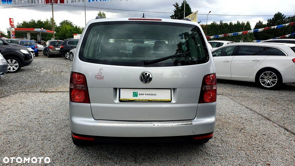 Volkswagen Touran - 31