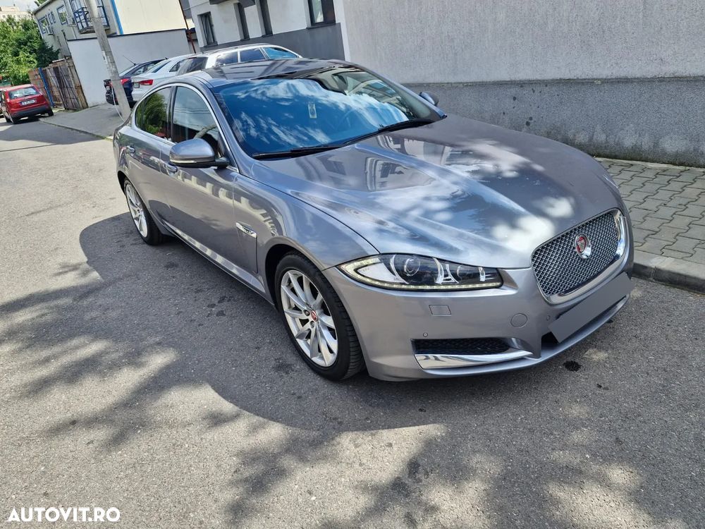 Jaguar XF 2.2D - 1