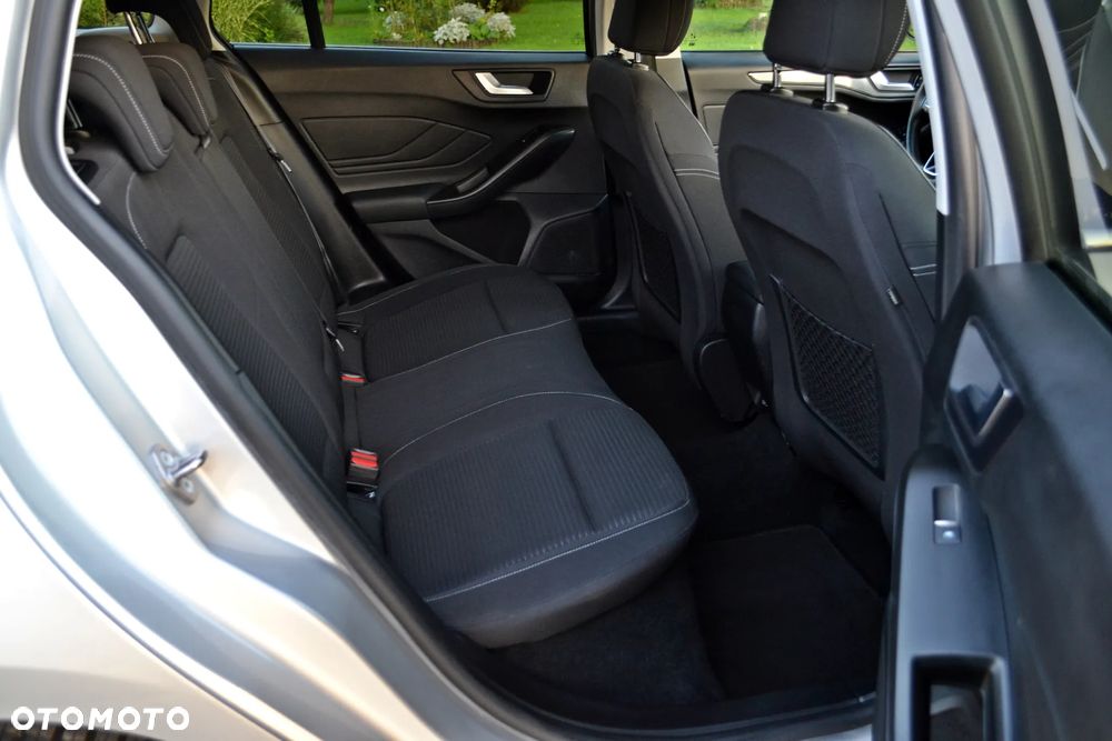 Ford Focus 1.5 EcoBlue Start-Stopp-System TITANIUM DESIGN - 18