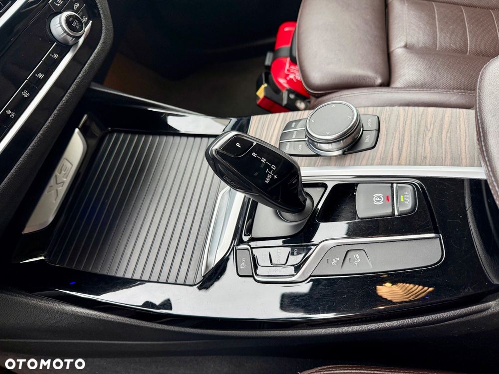 BMW X3 xDrive25d xLine - 23