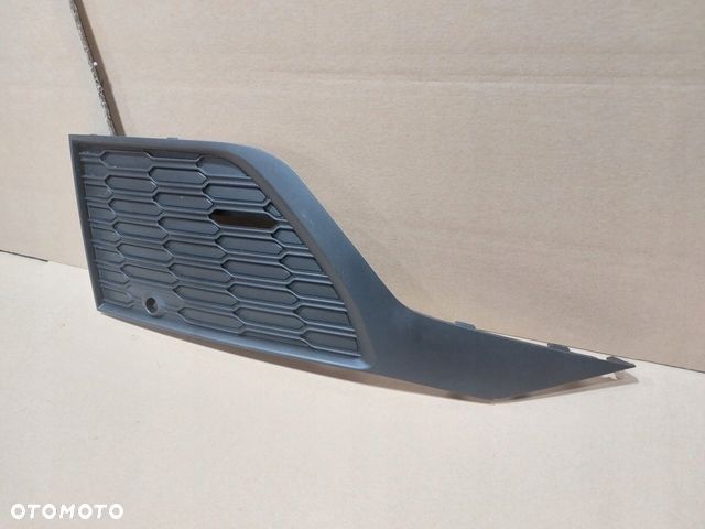 AUDI SQ7 4M KRATKA ZDERZAKA PRAWA 4M0807682AM - 2