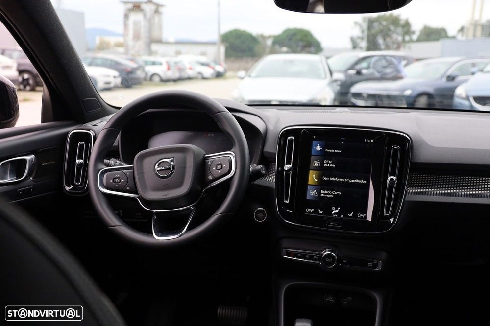 Volvo XC 40 1.5 T2 Plus Dark Auto - 19