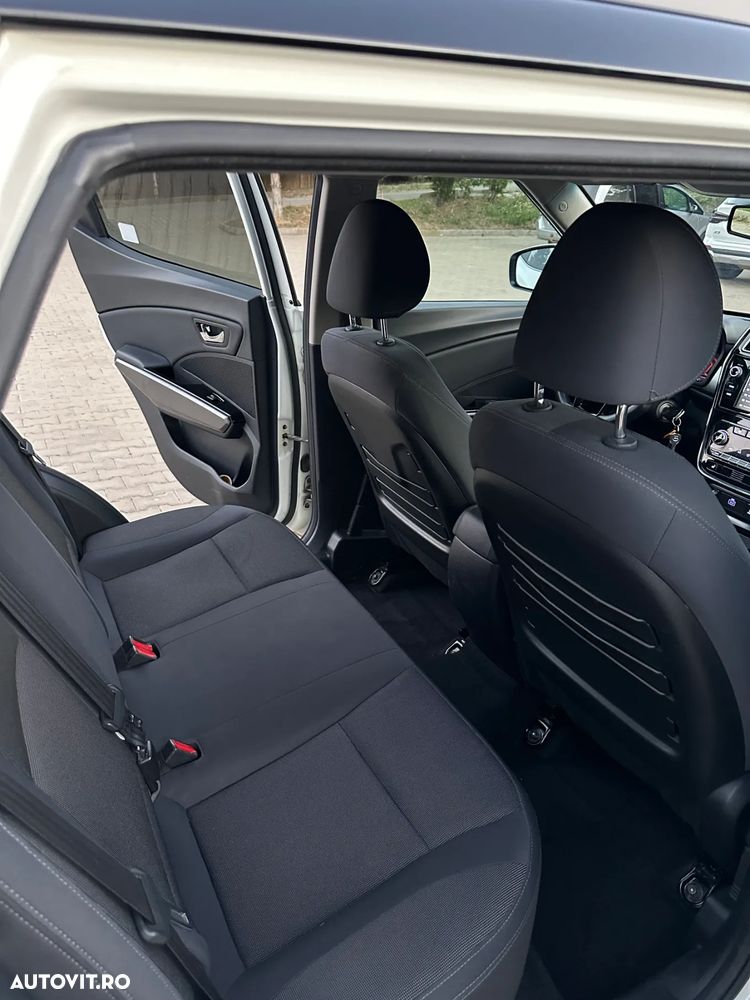 SsangYong Tivoli - 10