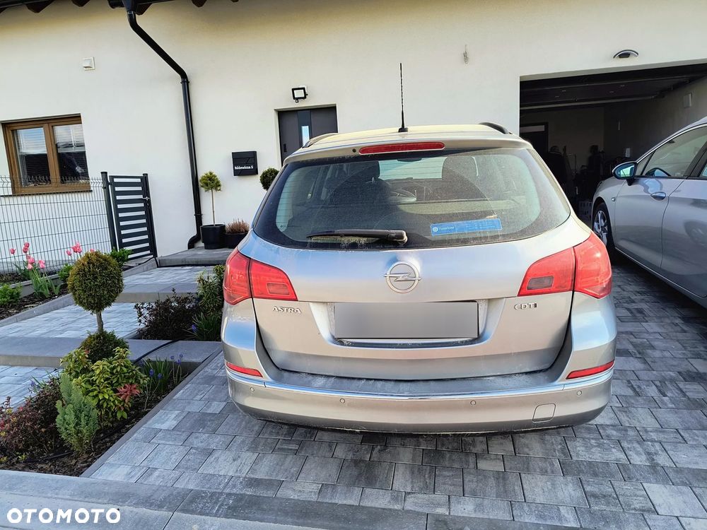 Opel Astra 1.7 CDTI - 9