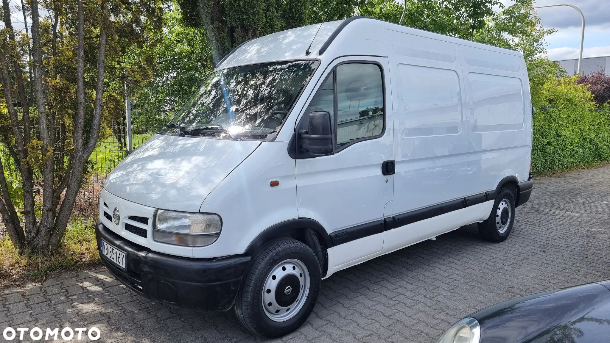 Nissan INTERSTAR - 2