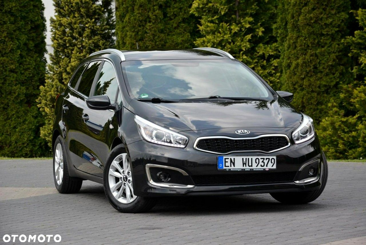 Kia Ceed 1.6 GDI ISG SW Platinum Edition - 9