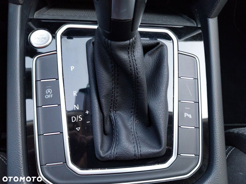 Volkswagen Passat Variant - 28